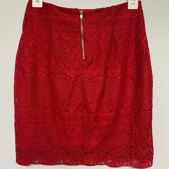 Bebe red lace skirt/crop top 2 piece set size XS - Picture 14 of 17